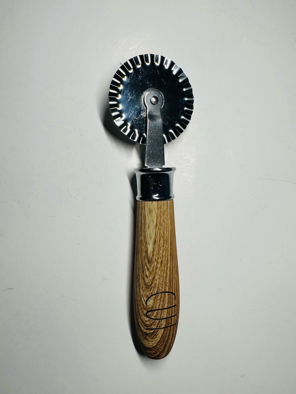Rae Dunn Utensils “CUT” Pasta Wheel Cutting Wheel Dough Cutter Wood Handle